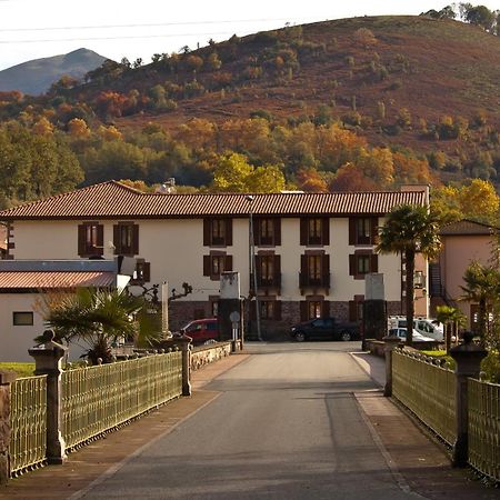 Hotel Urgain Oronoz-Mugaire Eksteriør billede